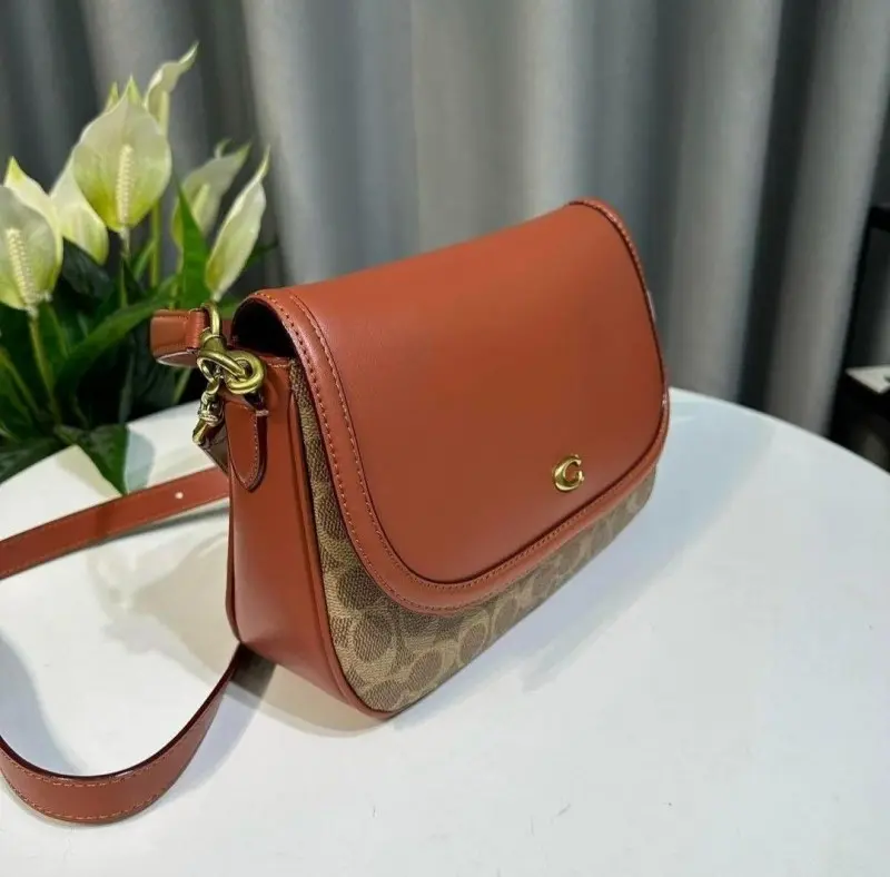 Coach Legacy Premium Shoulder Bag With OriginalBox - Image 5