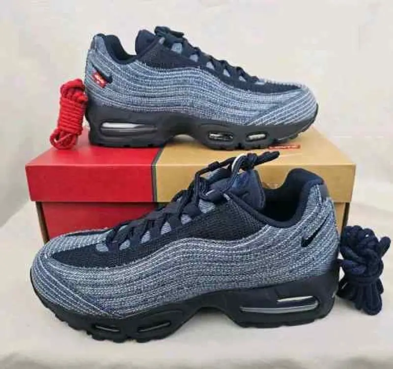 Nike Airmax 95 X OG Levy's Obsidian Denim - Image 7