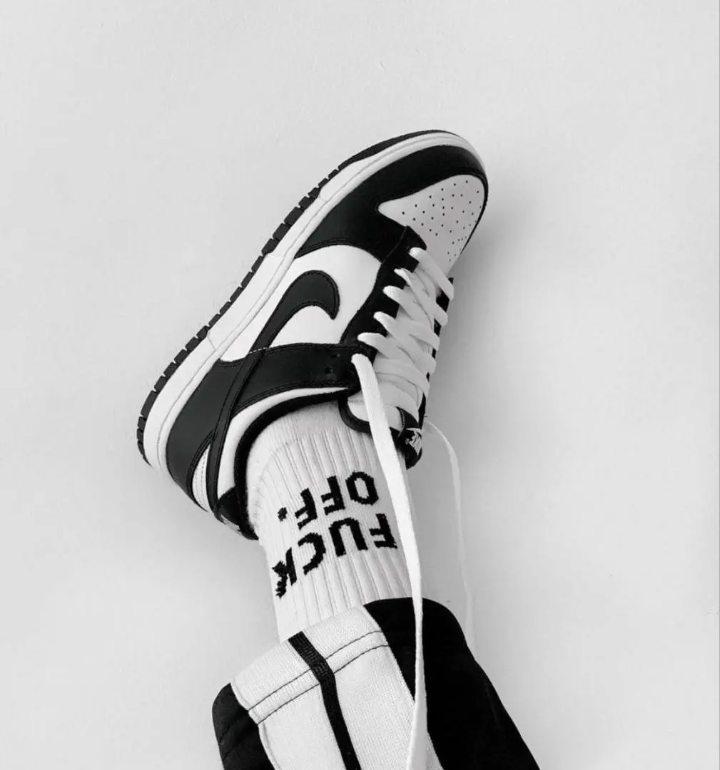 Nike Sb Dunk Low Panda Leather Quality - Image 3