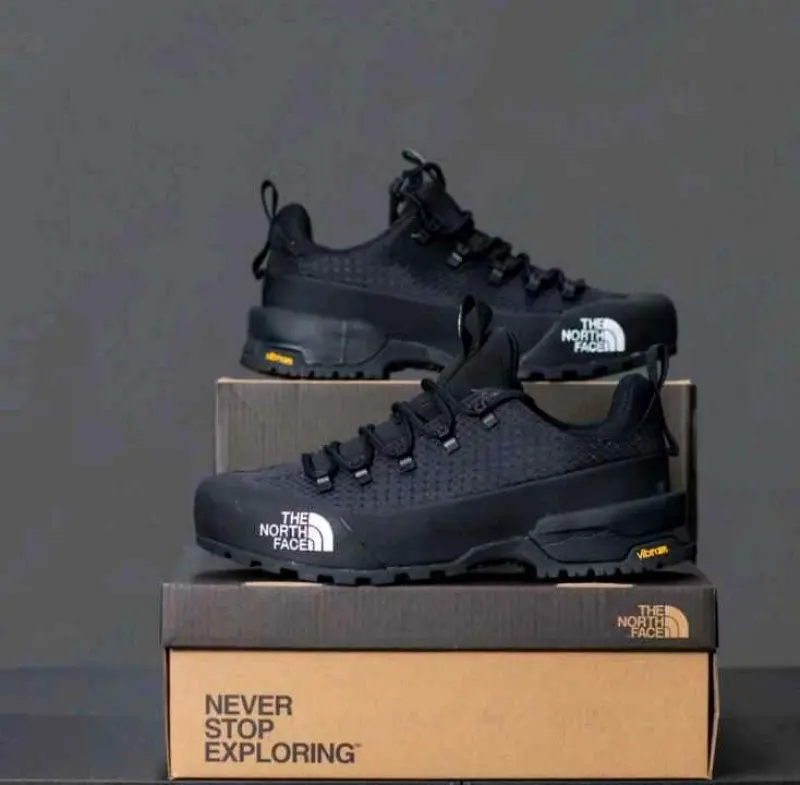 NorthFace Goretex Sneaker Vibram Sole 894 - Image 4