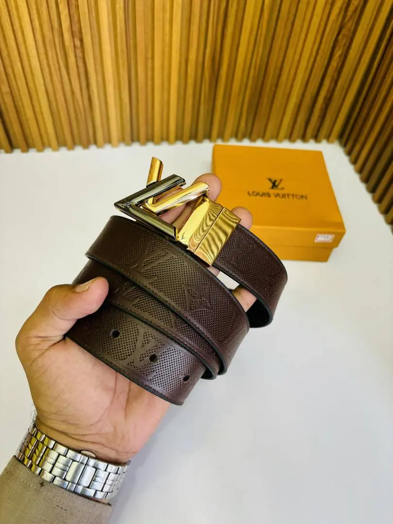 44 LV LOIUS VUTTON PREMIUM QUALITY REVERSIBLE BELT - Image 6