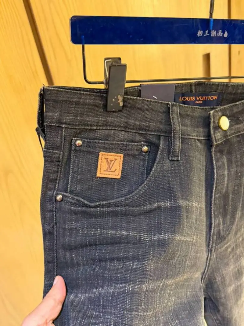 Louixs Vuitton xIMPORTED STORE ARTICLE JEANS - Image 4