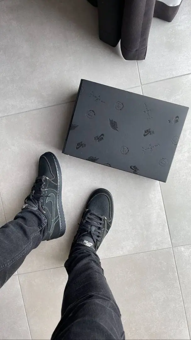 Nike Air Jordan 1 Low OG x Travis Scott Black Phantom Semi UA With Kit - Image 3