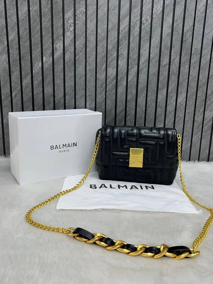 Balmain 1945 Soft Quilted FlapBag With Original Box & DusTCover - Image 5