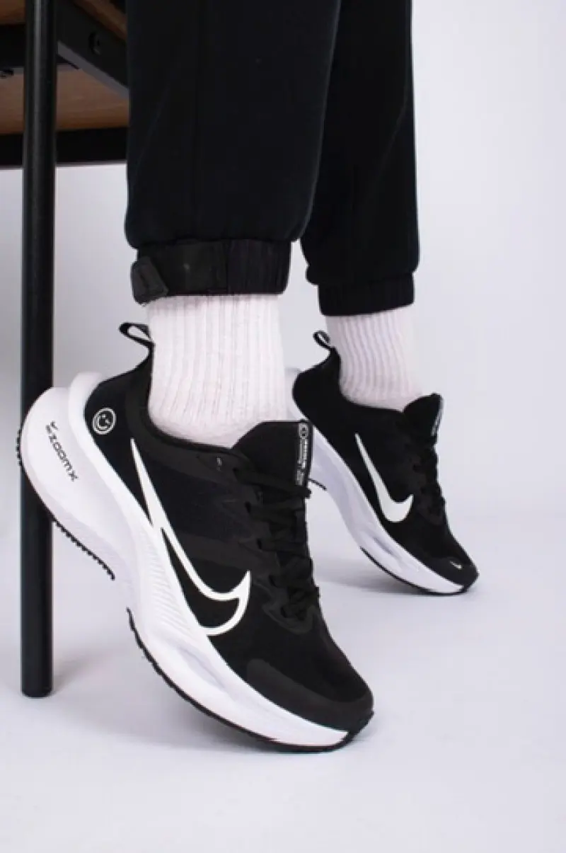 Nike zoom x smiley black white