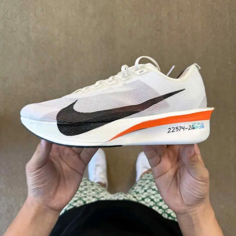 Nike Zoom X Vaporfly Next 4 Proto - Image 3
