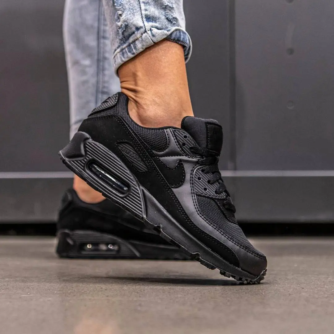 Nike AirMax 90 All Black - Image 5