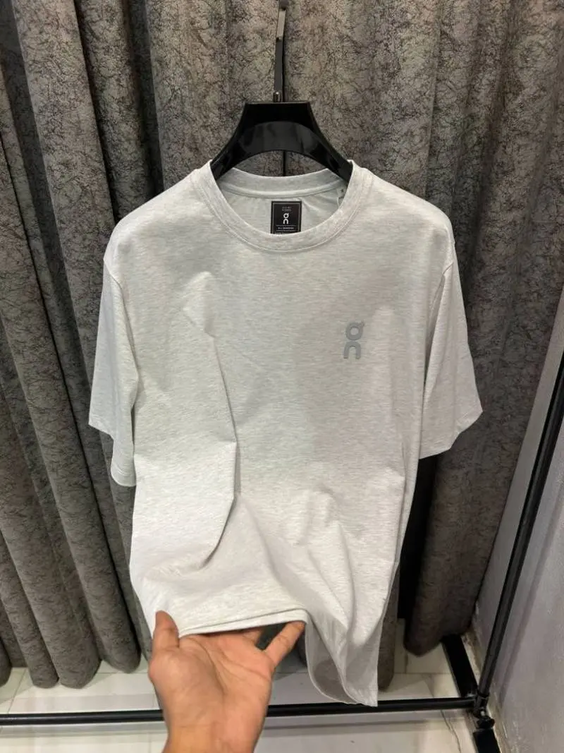 On Cloud IMPORTED STORE ARTICLE T SHIRT - Image 2