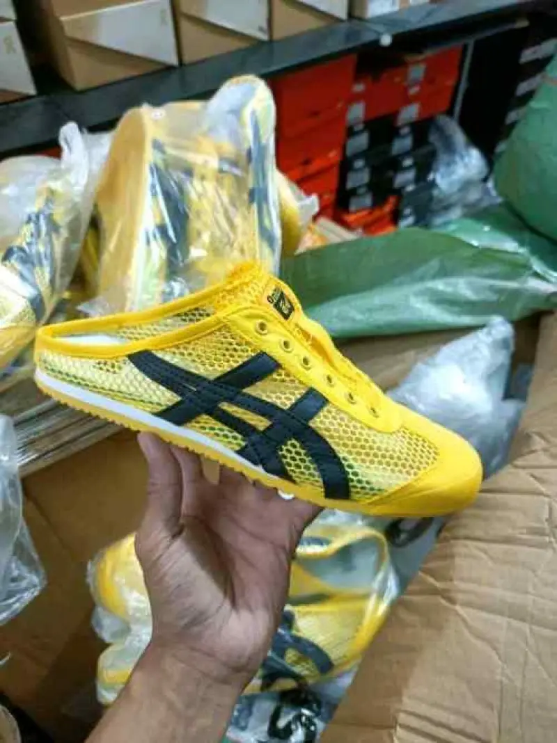 Onitsuka Tigerr Sabot Yellow Black 847 - Image 2