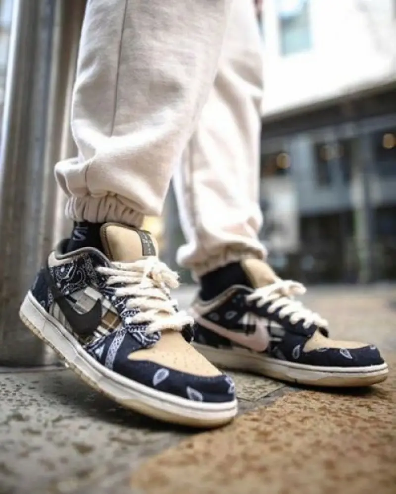 Nike Sb Dunk Low Travis Scott Bandana Semi UA - Image 9
