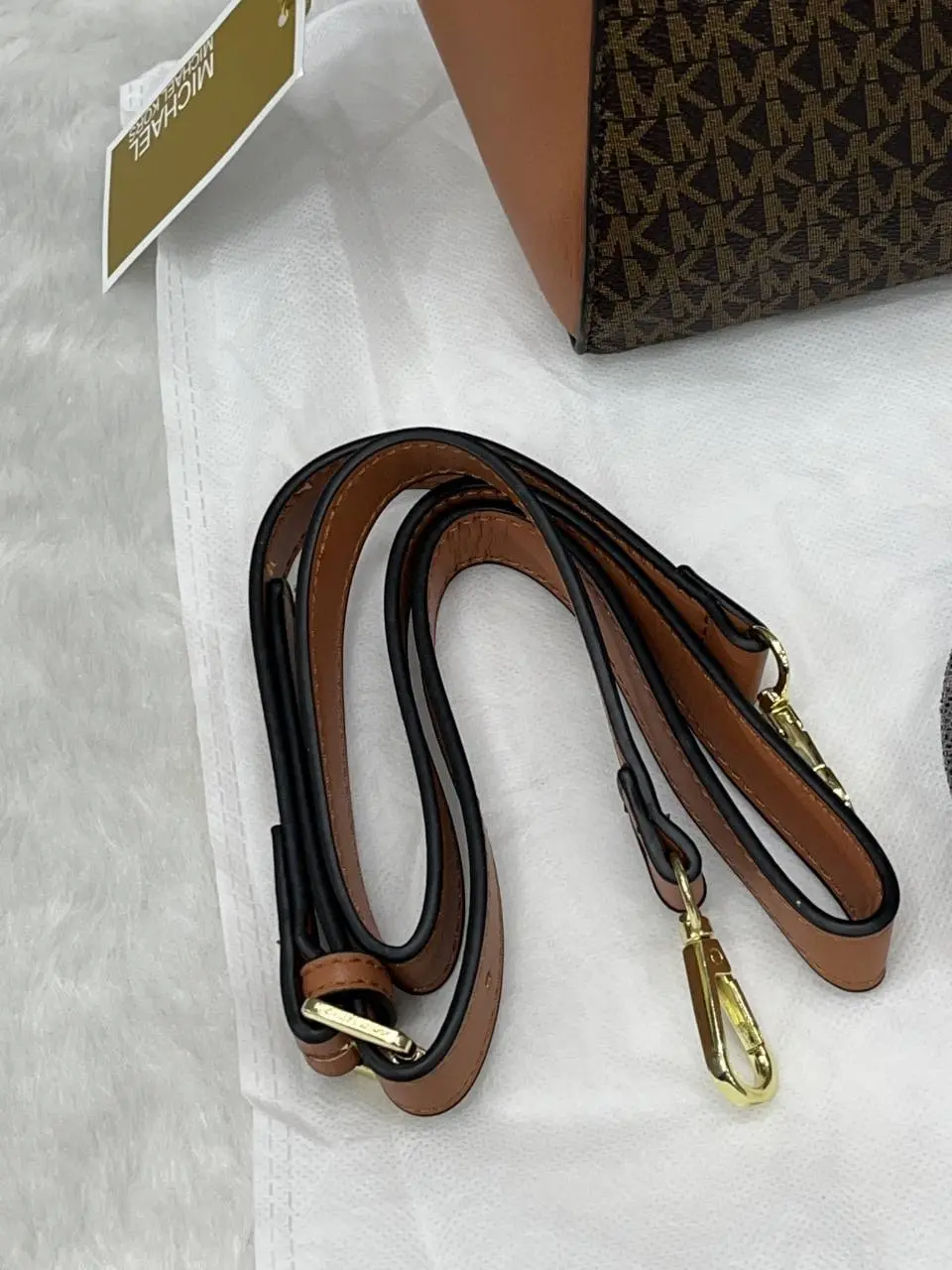 Michael Kors Sienna Medium Satchel Bag With DustCover - Image 4