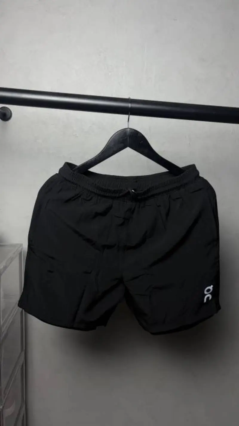 On Cloud Premium Running Shorts 2689 - Image 2