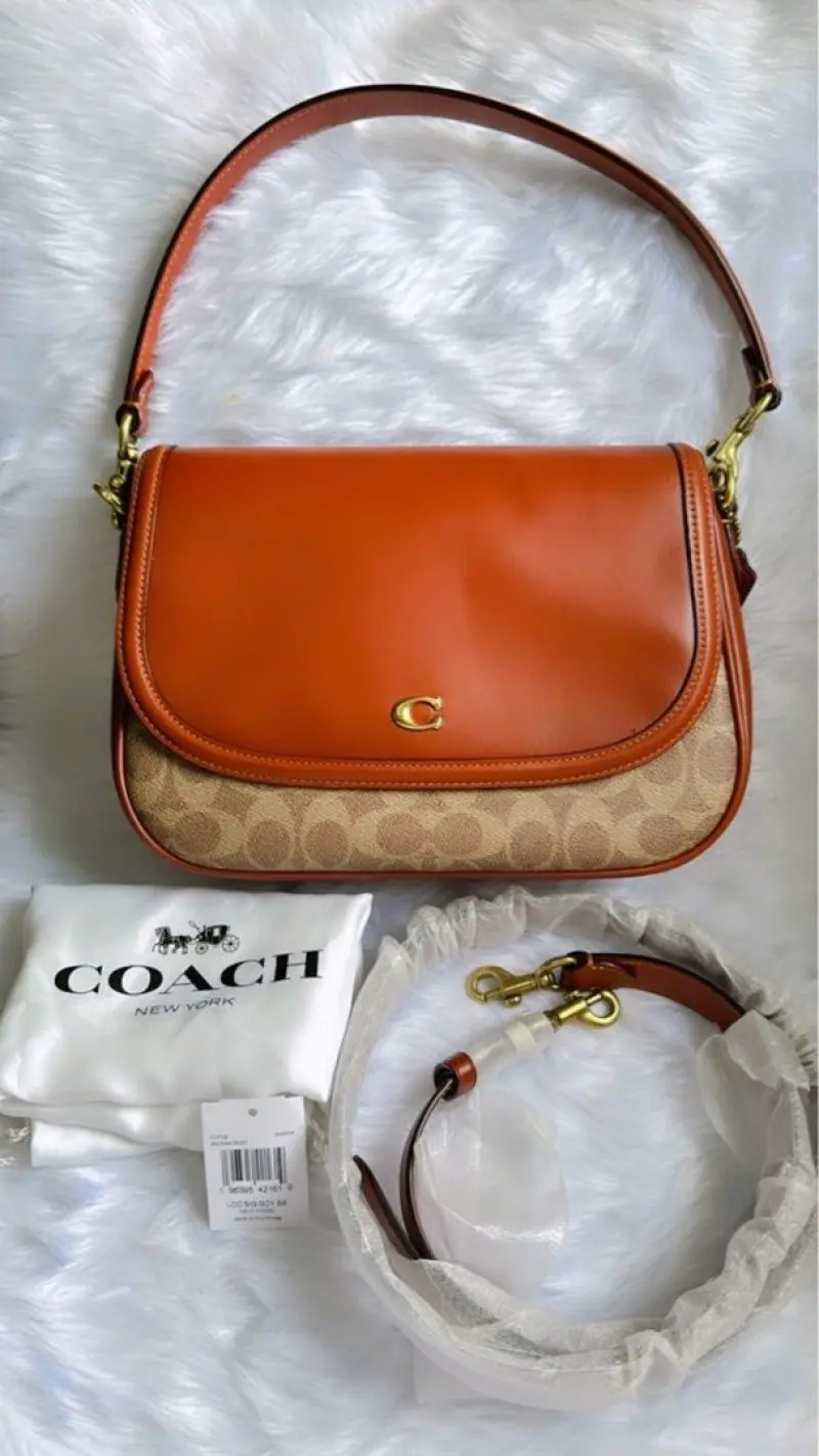 Coach Legacy Premium Shoulder Bag With OriginalBox - Image 6