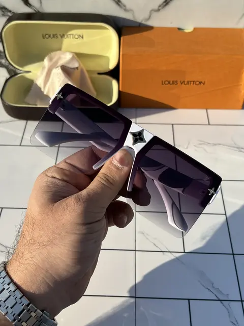 Louis Vuitton 3371 white black