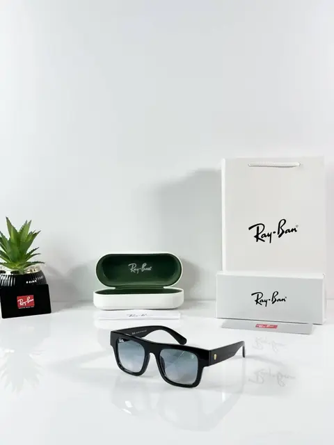 Ray-Ban 4415 Black Blue GLASS