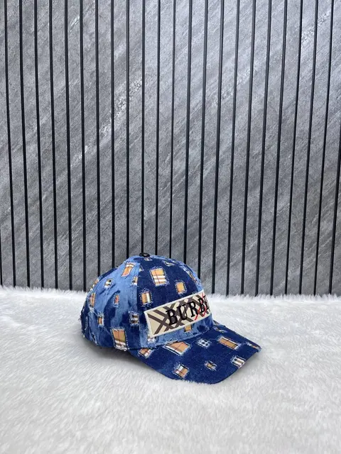 Burberry Checks Front Logo Premium Unisex Cap With Safety Box