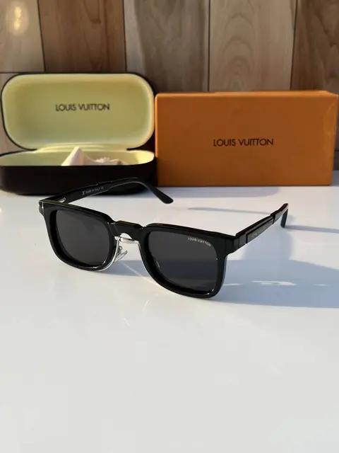 Louis Vuitton 1008 black silver