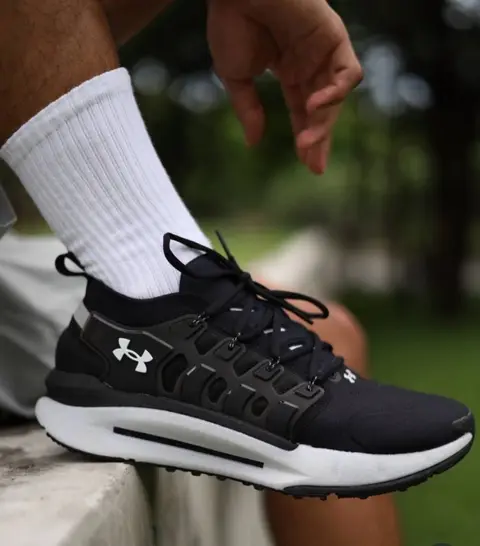 Underr Armour Hovr Phantom X Black White