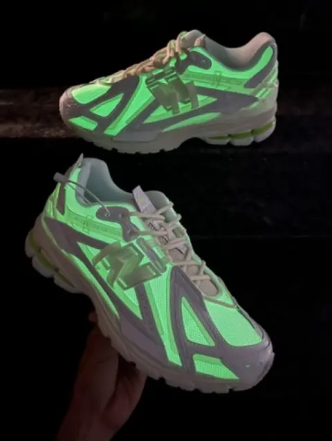 1906d Protection Pack Glow In Dark