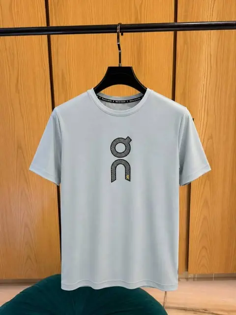On Cloud IMPORTED STORE ARTICLEx T SHIRT
