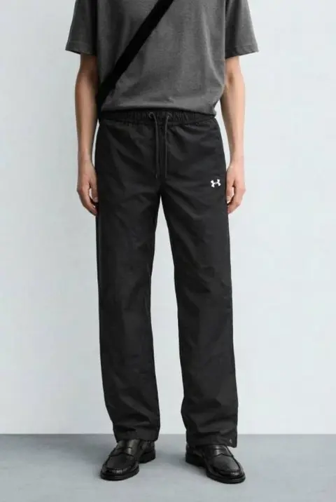UNDER ARMOR STORE ARTICLE TRACK PANT