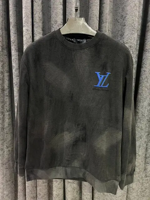 v-uitton imported sweatshirt store article black