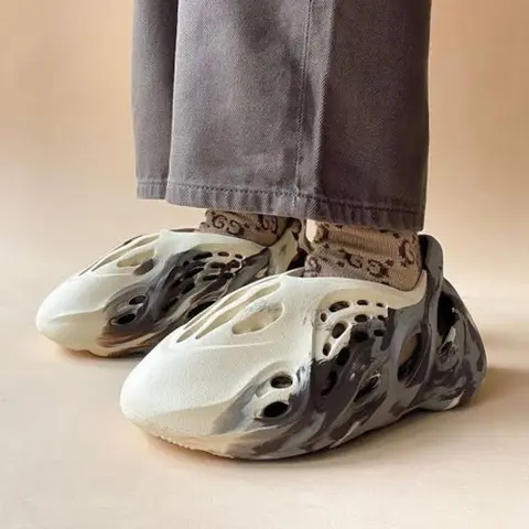 yeezy foam runner cream clay