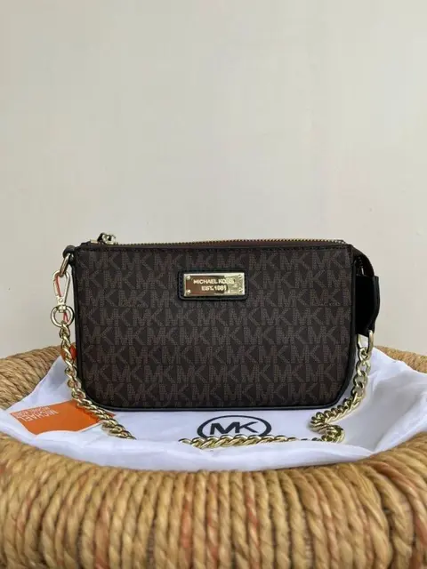 Michael Kors Chain Pouchette With DustCover