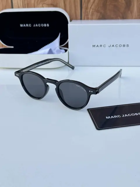 Marcjacobs1103 black