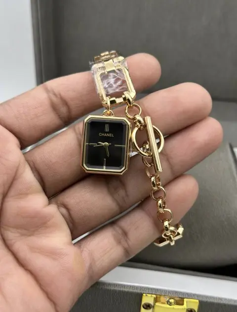 Chanel WATCH 154