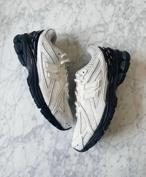 New Balence x Comme des Garons Homme 1906R sneakers