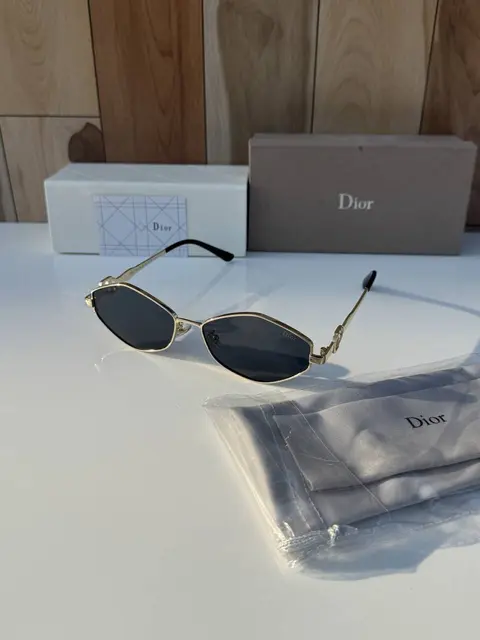 Dior 05 gold black