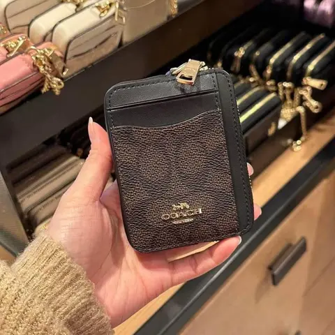 Coach CC-3 Zip Card Case Mini Wallet With Original Box