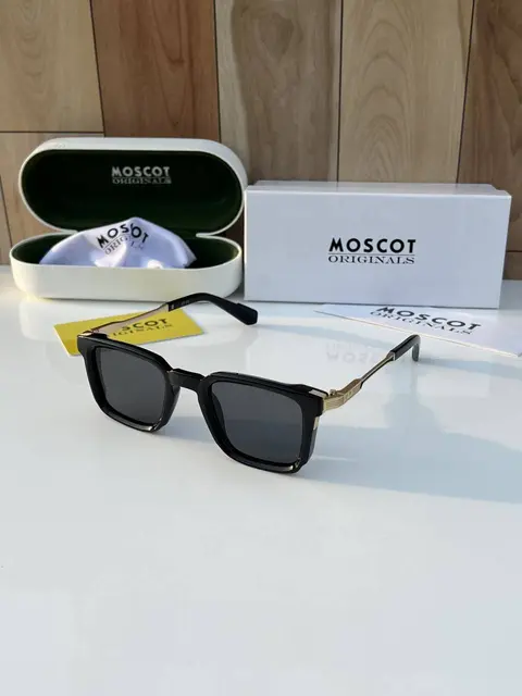 Moscot 43 black gold