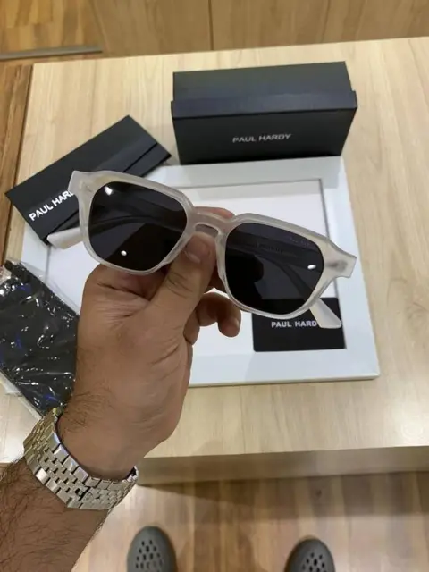 Paul hardy Y05 white black