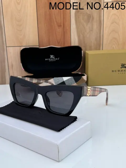 Burberry 4405 black printed