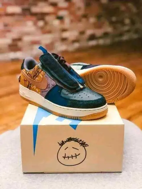 AirForce 1 Low Travis Scott Cactus Jack With All Accessories 695