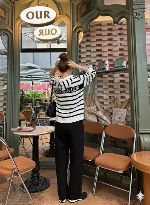 Dior Cap Sweat Shirt White S28-W