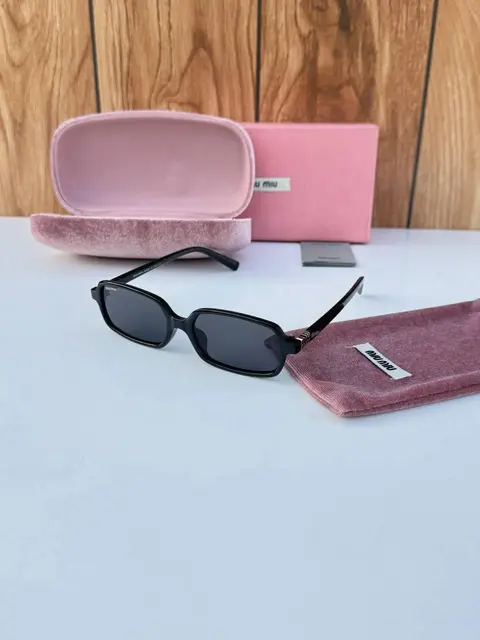 Miu miu 5520 black