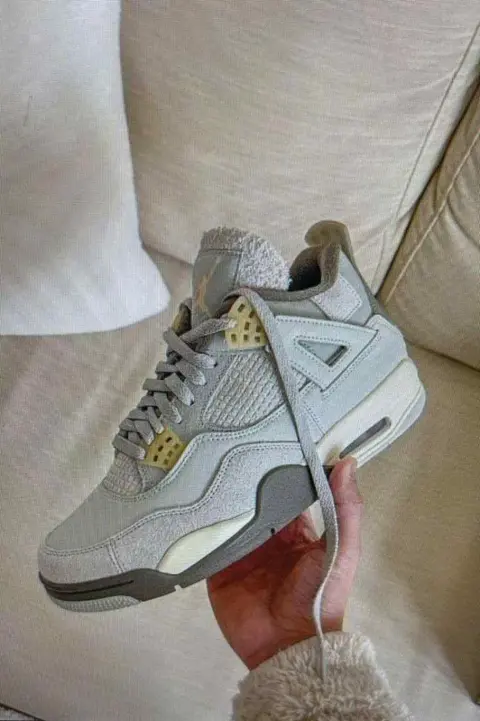 Nike Air Jordan 4 Retro SE Craft