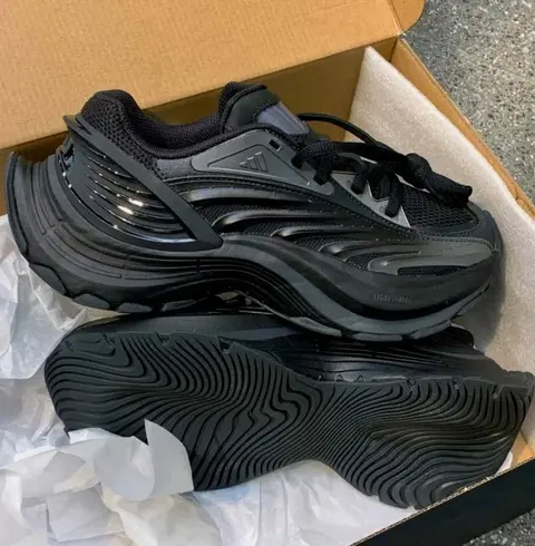 Adidas XLG MTW Black