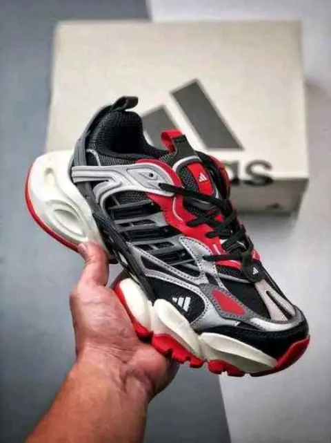Adidas Vento XLG Runner Deluxe Black Silver Red 968