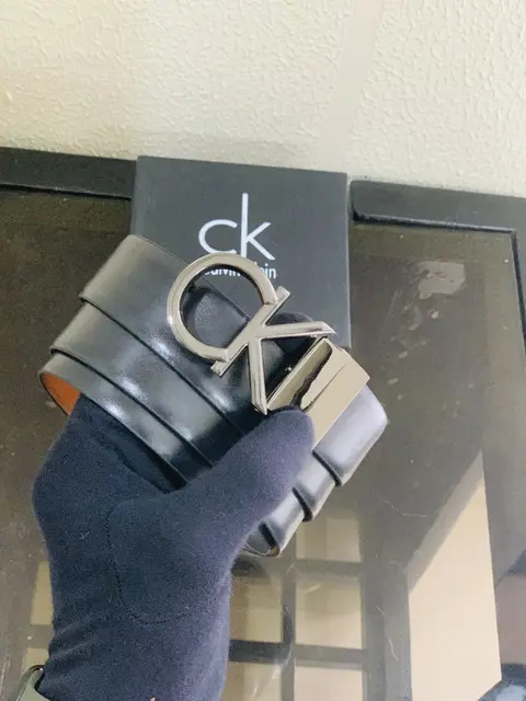 11 CK CALVIN KLINE BLACK PREMIUM QUALITY REVERSIBLE BELT WITH BOX