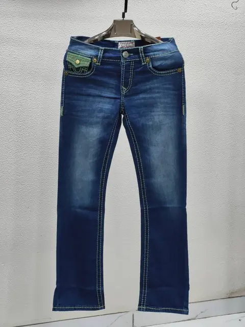 TRUE RELIGION IMPORTED STORE ARTICLE JEANS
