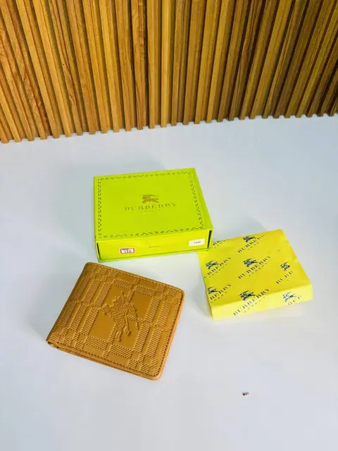 116 BURBERY PREMIUM QUALITY WALLET