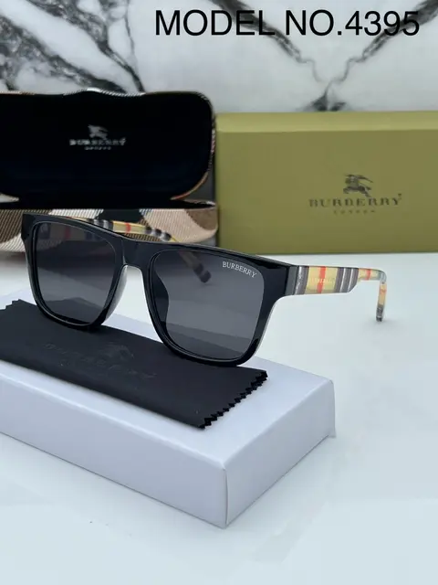 Burberry 4395 black