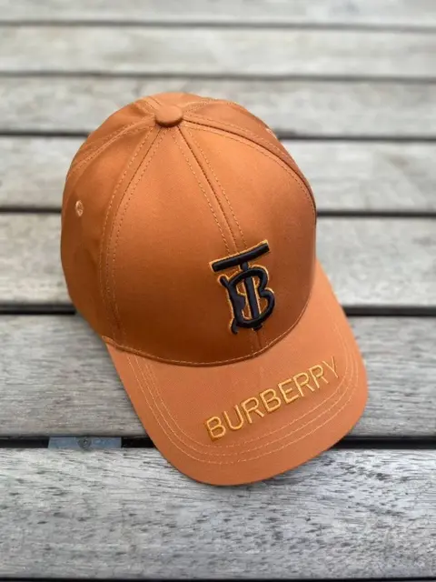 Burberry NoReturn Tb Sand And Black Logo Premium Unisex Cap( With Safety Box)