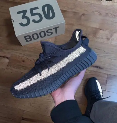 yeezy 350 v2 cinder premium semi ua