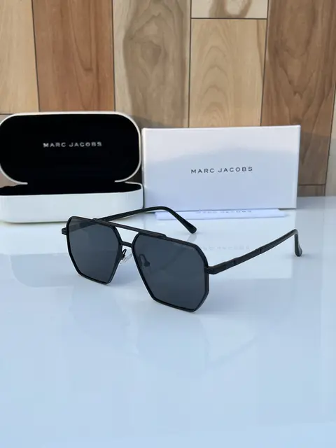 Marc jacobs 510 full black