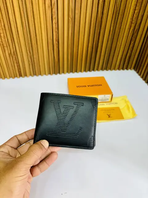 126 LV LOIUS VUTTON PREMIUM QUALITY WALLET